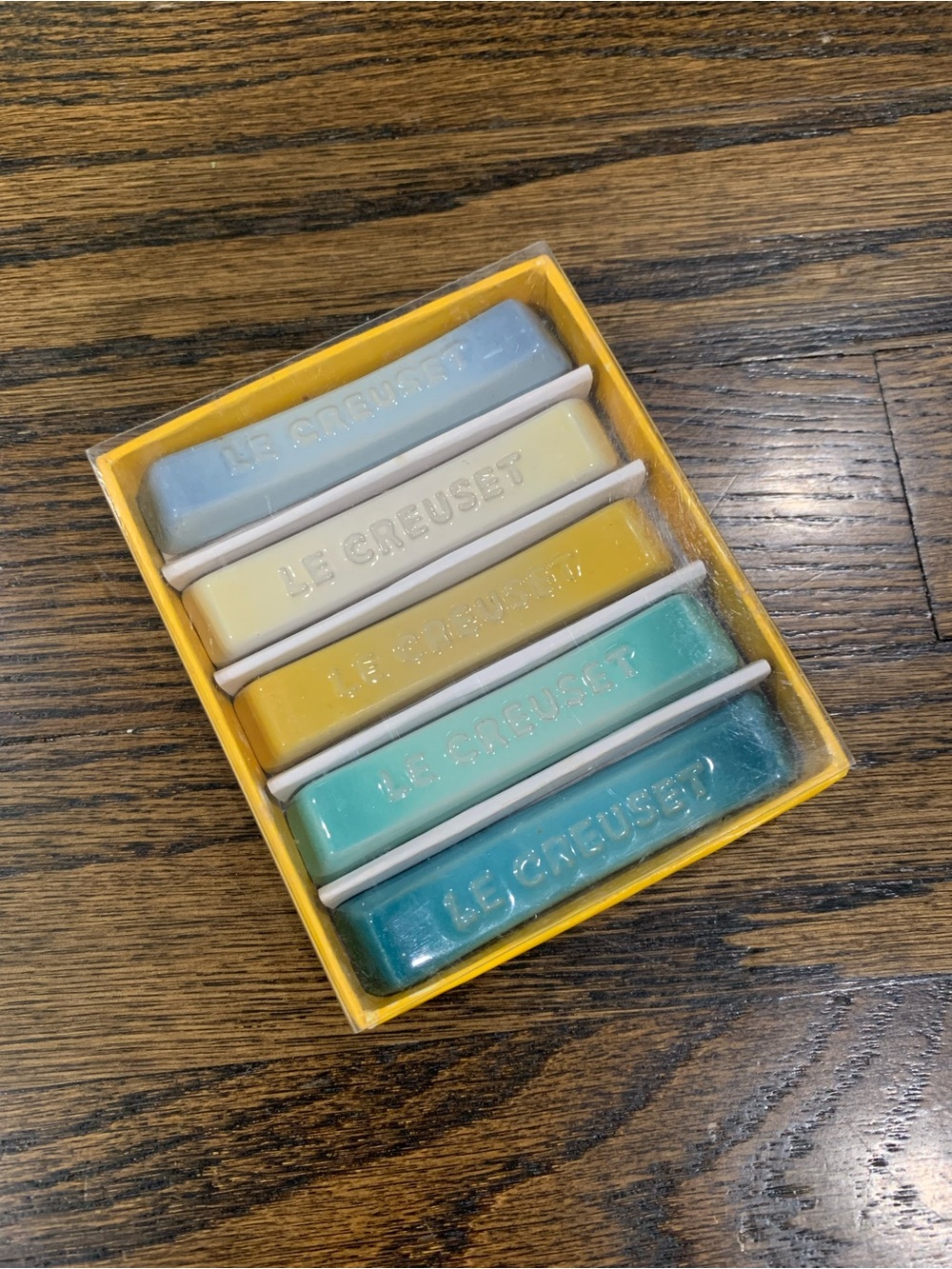 New Le Creuset Stoneware Long Chopstick Cutlery Rest Summer Collection